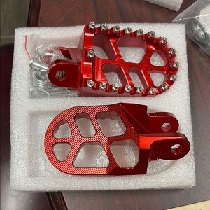 Bicycle Red Aluminum Foot Pegs